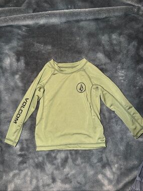 Volcom rash guard swim top